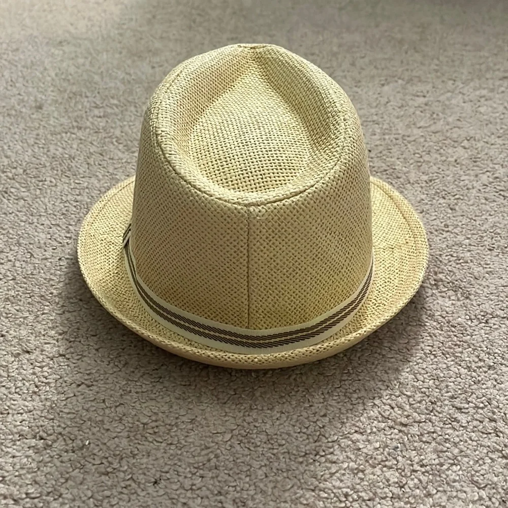 Straw Fedora - Picture 2 of 3